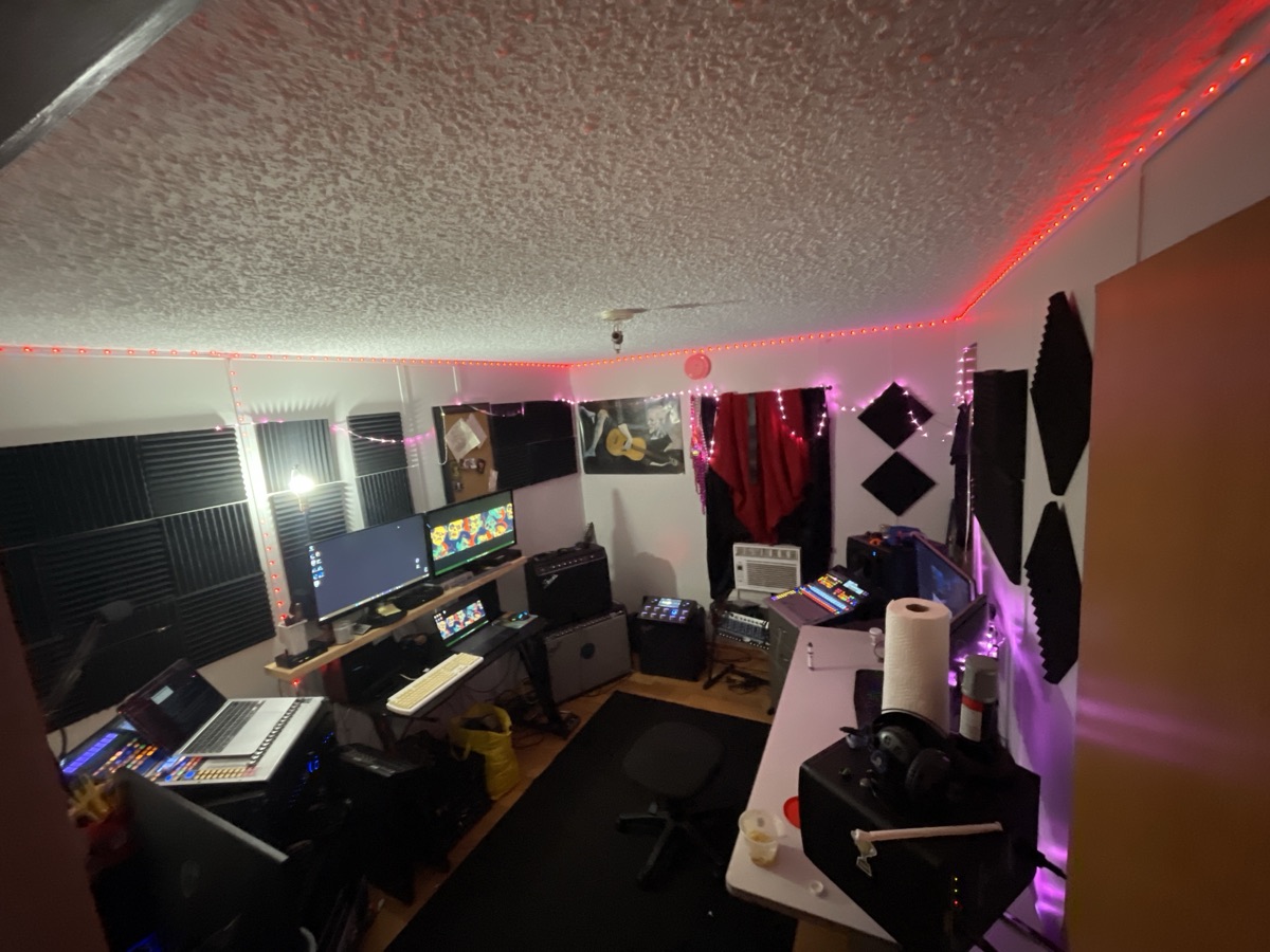 Studio room at Leaning Studios